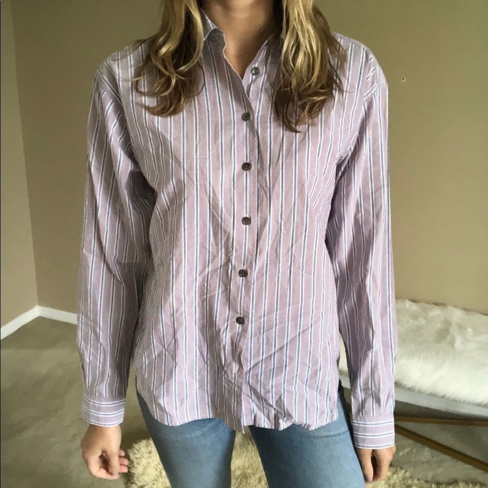 Closed striped blouse